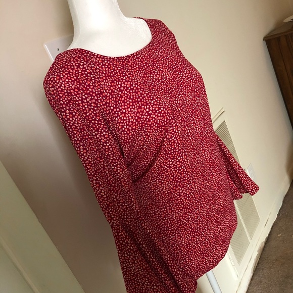 NWOT Lauren Conrad flutter sleeve top!! XL - Picture 3 of 4